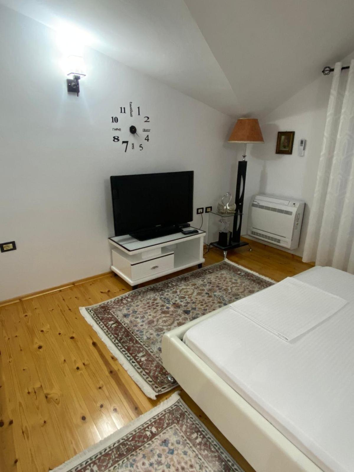 Vila Ajdinaj Берат Екстериор снимка